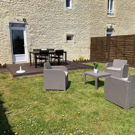 Gite Avec Jardin A 1,5 Km Des Plages Du Debarquement Tracy-sur-Mer ภายนอก รูปภาพ